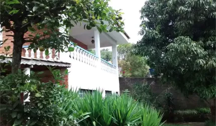 Casa com 4 quartos à venda em Capoavinha - SP