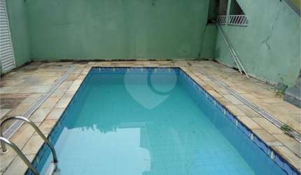 Sobrado com 2 quartos à venda em Tremembé - SP