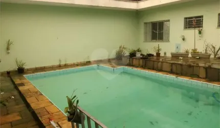 Casa térrea com 3 quartos à venda em Tucuruvi - SP