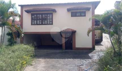 Sobrado com 3 quartos à venda em Chora Menino - SP
