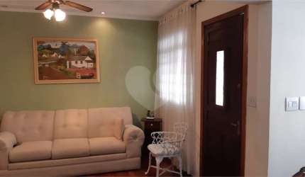 Sobrado com 2 quartos à venda em Chora Menino - SP