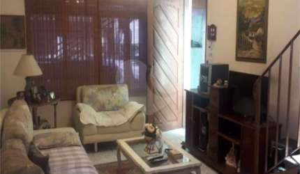 Casa com 3 quartos à venda em Vila Mazzei - SP
