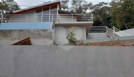 Casa com 3 quartos à venda em Roseira - SP