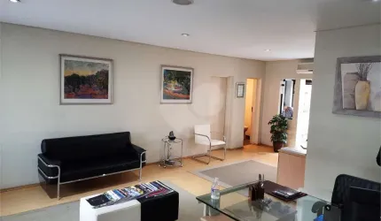 Casa com 4 quartos à venda em Vila Clementino - SP