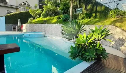 Condomínio com 3 quartos à venda em Caraguatá - SP