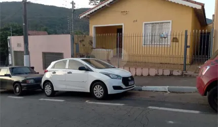 Casa com 2 quartos à venda ou para locação em Centro - SP