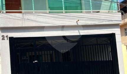 Sobrado com 6 quartos à venda em Jardim Denise - SP