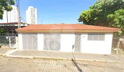 Casa térrea com 4 quartos à venda em Vila Galvão - SP