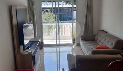 Apartamento com 3 quartos à venda em Vila Pereira Barreto - SP