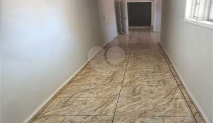 Sobrado com 3 quartos à venda em Santa Teresinha - SP