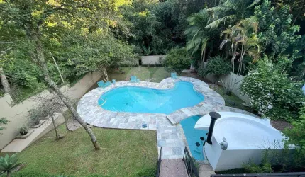 Condomínio com 4 quartos à venda em Caraguatá - SP