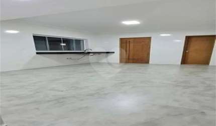Sobrado com 3 quartos à venda em Vila Mazzei - SP