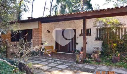 Casa térrea com 5 quartos à venda em Riviera Paulista - SP