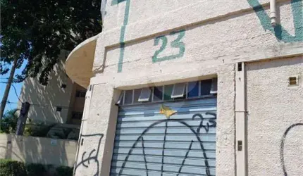 Prédio inteiro à venda em Barra Funda - SP