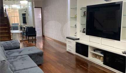 Sobrado com 2 quartos à venda em Vila Paiva - SP