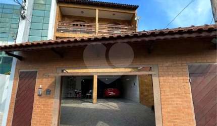 Prédio inteiro à venda em Carandiru - SP