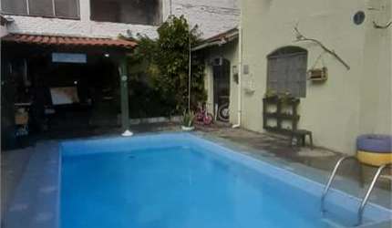 Sobrado com 6 quartos à venda em Santa Teresinha - SP