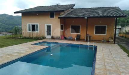 Casa térrea com 3 quartos à venda em Barreiro - SP