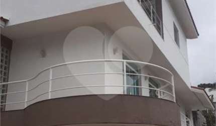 Sobrado com 4 quartos à venda em Jardim Ibiratiba - SP