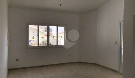 Condomínio com 3 quartos à venda em Centro - SP
