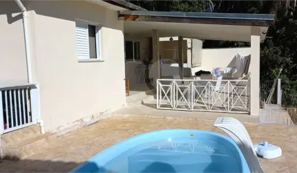 Condomínio com 3 quartos à venda em Caraguatá - SP