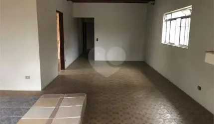 Casa com 3 quartos à venda em Olho D'água - SP