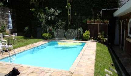 Casa térrea com 4 quartos à venda em Vila Albertina - SP