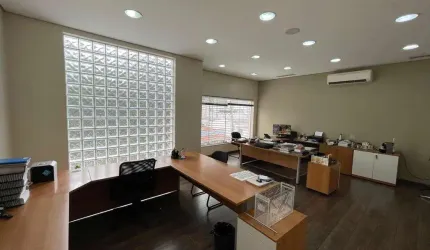 Prédio inteiro à venda ou para locação em Santana - SP