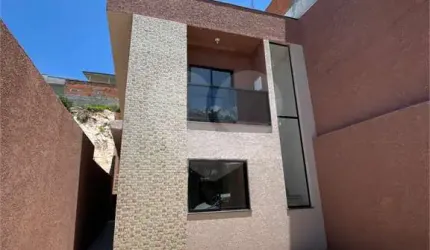 Sobrado com 3 quartos à venda em Serpa - SP