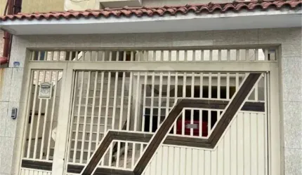Sobrado com 3 quartos à venda em Jardim Santa Mena - SP