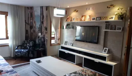 Sobrado com 3 quartos à venda ou para locação em Vila Irmãos Arnoni - SP