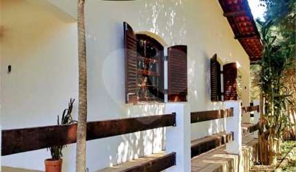 Chácara com 4 quartos à venda em Pirucaia - SP