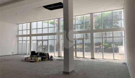 Salão Comercial à venda ou para locação em Vila Sofia - SP
