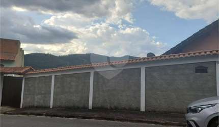 Casa com 4 quartos à venda ou para locação em Lavapés - SP