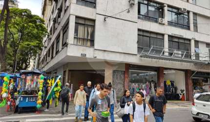 Loja à venda ou para locação em República - SP