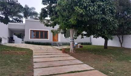 Condomínio com 3 quartos à venda ou para locação em Santa Inês - SP