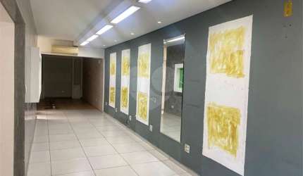 Salão Comercial à venda em Vila Gertrudes - SP