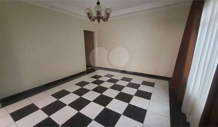 Casa térrea com 5 quartos à venda em Vila Medeiros - SP