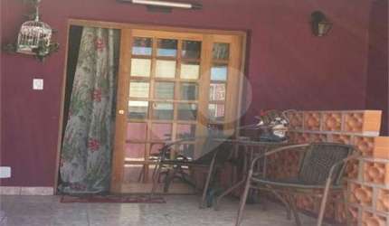Casa com 3 quartos à venda em Vila Salete - SP