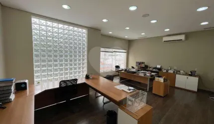 Prédio inteiro à venda ou para locação em Santana - SP