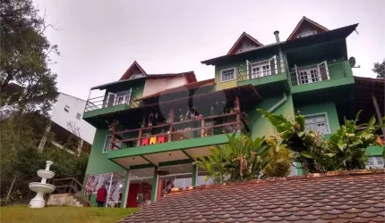 Condomínio com 4 quartos à venda em Caraguatá - SP