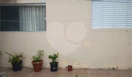 Casa térrea com 4 quartos à venda em Vila Antonieta - SP