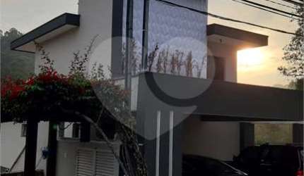 Condomínio com 4 quartos à venda em Jardim Itatinga - SP