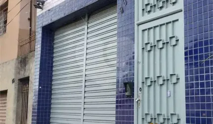 Prédio inteiro com 4 quartos à venda em Vila Leonor - SP