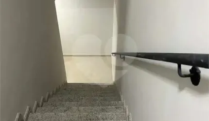 Apartamento com 2 quartos à venda ou para locação em Centro - SP