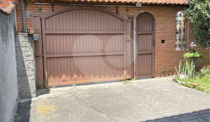 Sobrado com 4 quartos à venda em Jardim Iporanga - SP