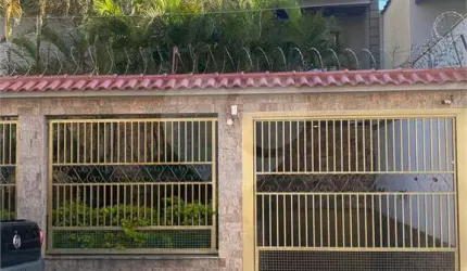 Condomínio com 3 quartos à venda ou para locação em Vila Maria Alta - SP