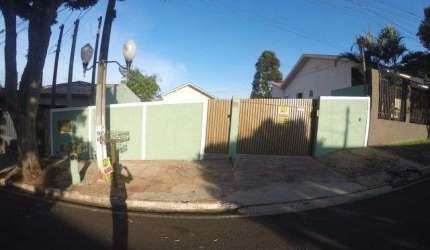 Casa a venda no bairro Centro em Marialva!