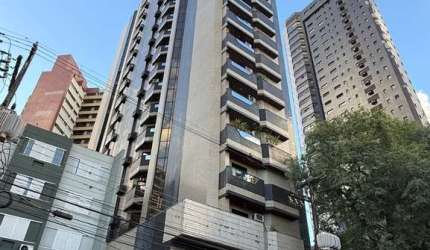 Apartamento à Venda no Centro