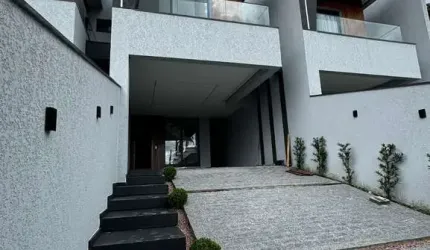 Sobrado Geminado no Glória
